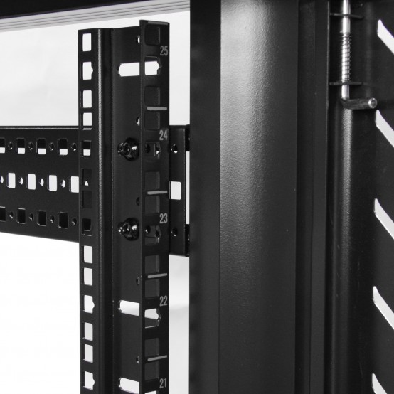 Cabinet StarTech.com  RK3236BKF
